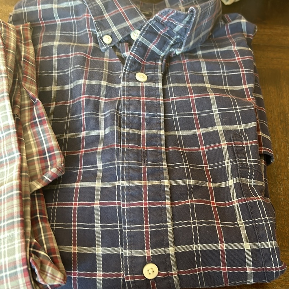 2 Daniel Cremieux shirts - Picture 5 of 5